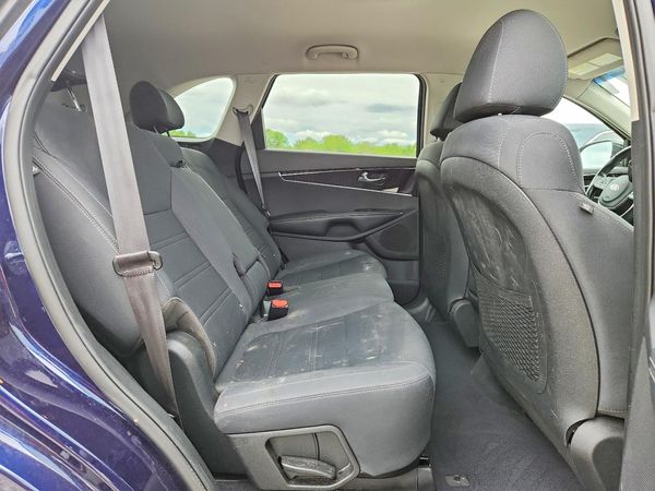 2019 KIA SORENTO L, LX, S