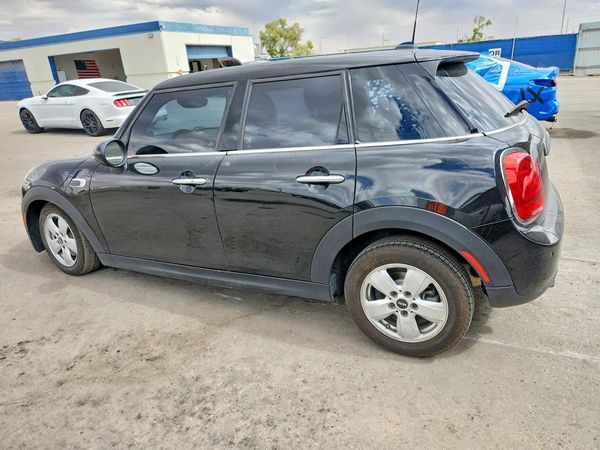 2017 MINI COOPER