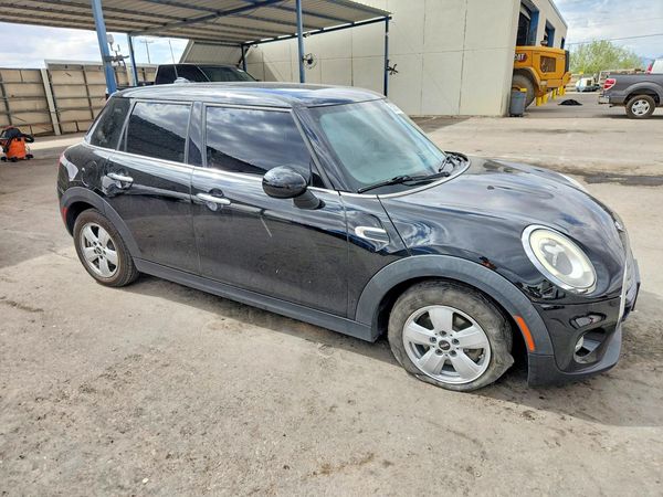2017 MINI COOPER