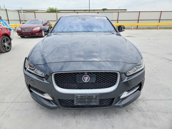 2017 JAGUAR XE R-Sport