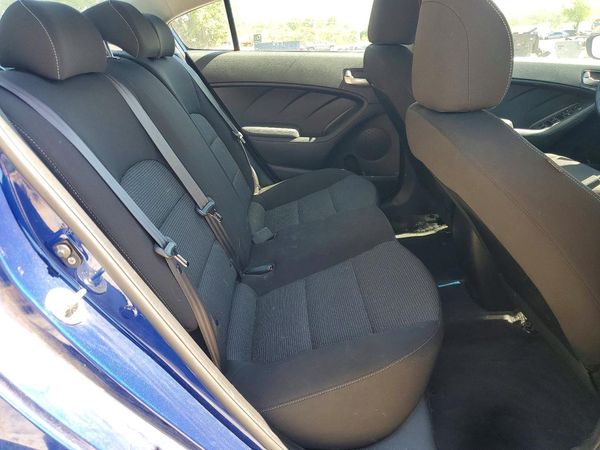 2017 KIA FORTE LX Base
