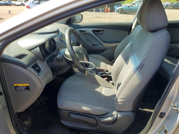 2013 HYUNDAI ELANTRA
