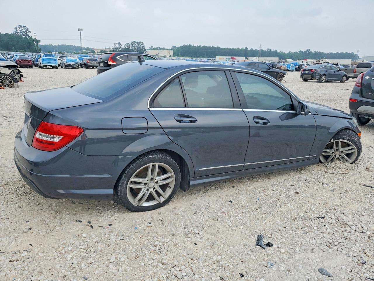 2014 MERCEDES-BENZ C C250