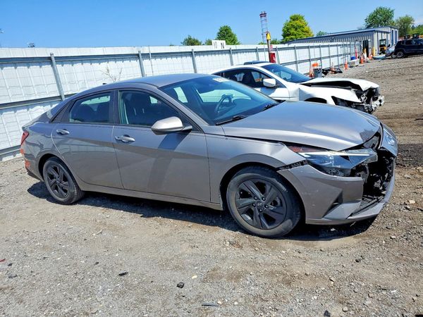 2021 HYUNDAI ELANTRA SEL
