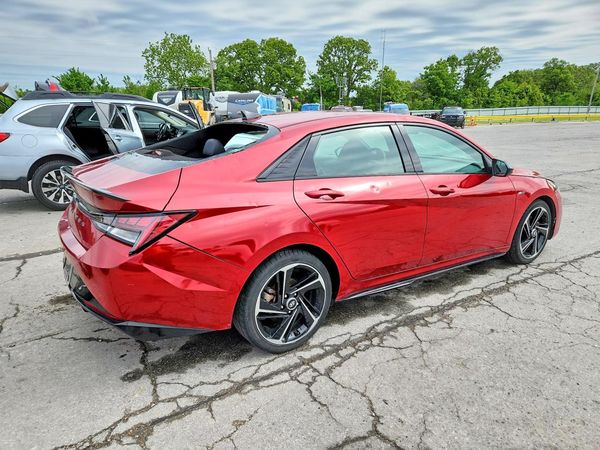2022 HYUNDAI ELANTRA