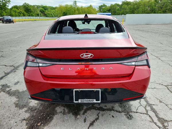 2022 HYUNDAI ELANTRA