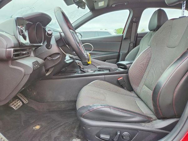 2022 HYUNDAI ELANTRA