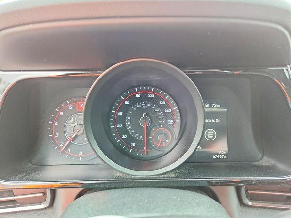 2022 HYUNDAI ELANTRA