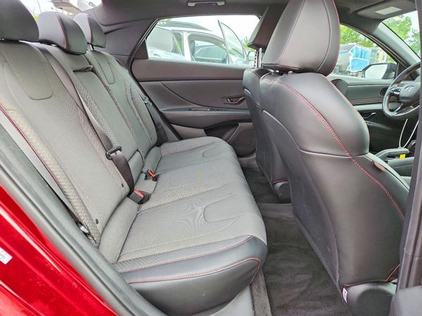 2022 HYUNDAI ELANTRA
