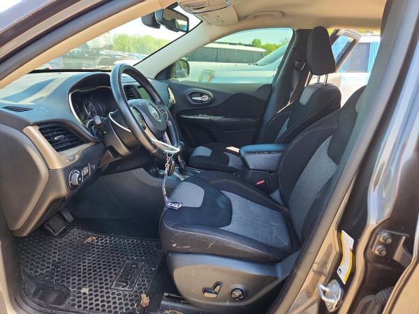 2014 JEEP CHEROKEE Latitude — DENT