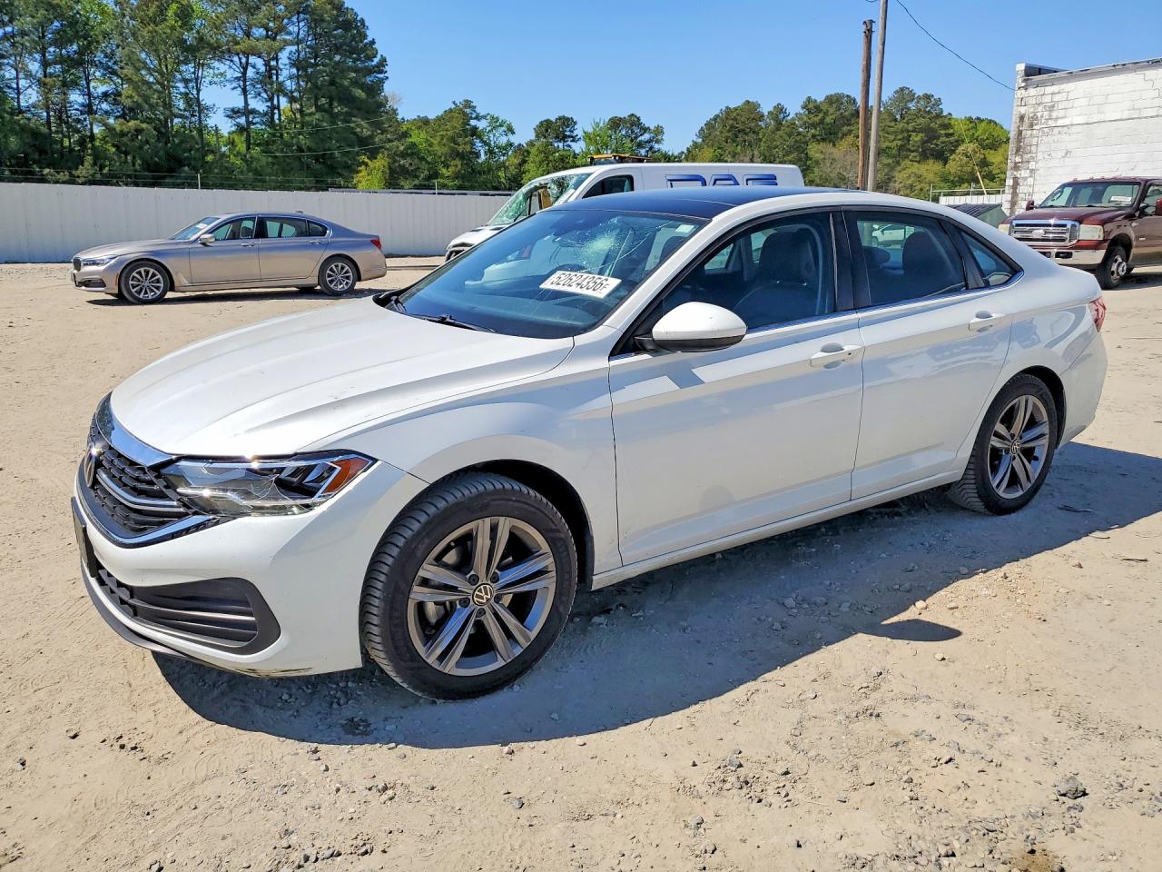 2022 VOLKSWAGEN JETTA SE w/ Sunroof