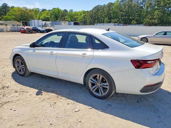 2022 VOLKSWAGEN JETTA SE w/ Sunroof