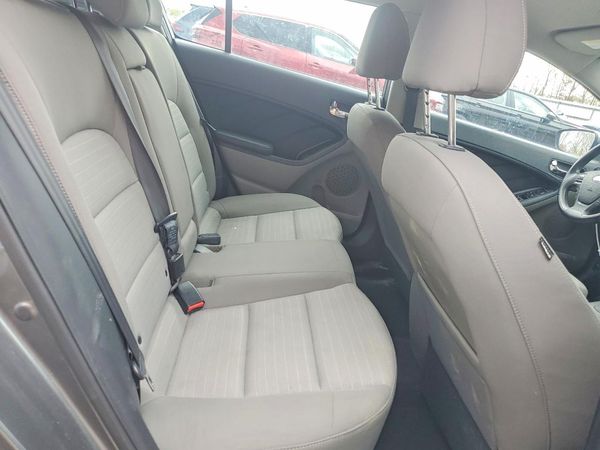 2015 KIA FORTE5