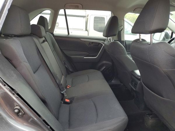 2021 TOYOTA RAV4 LE HV