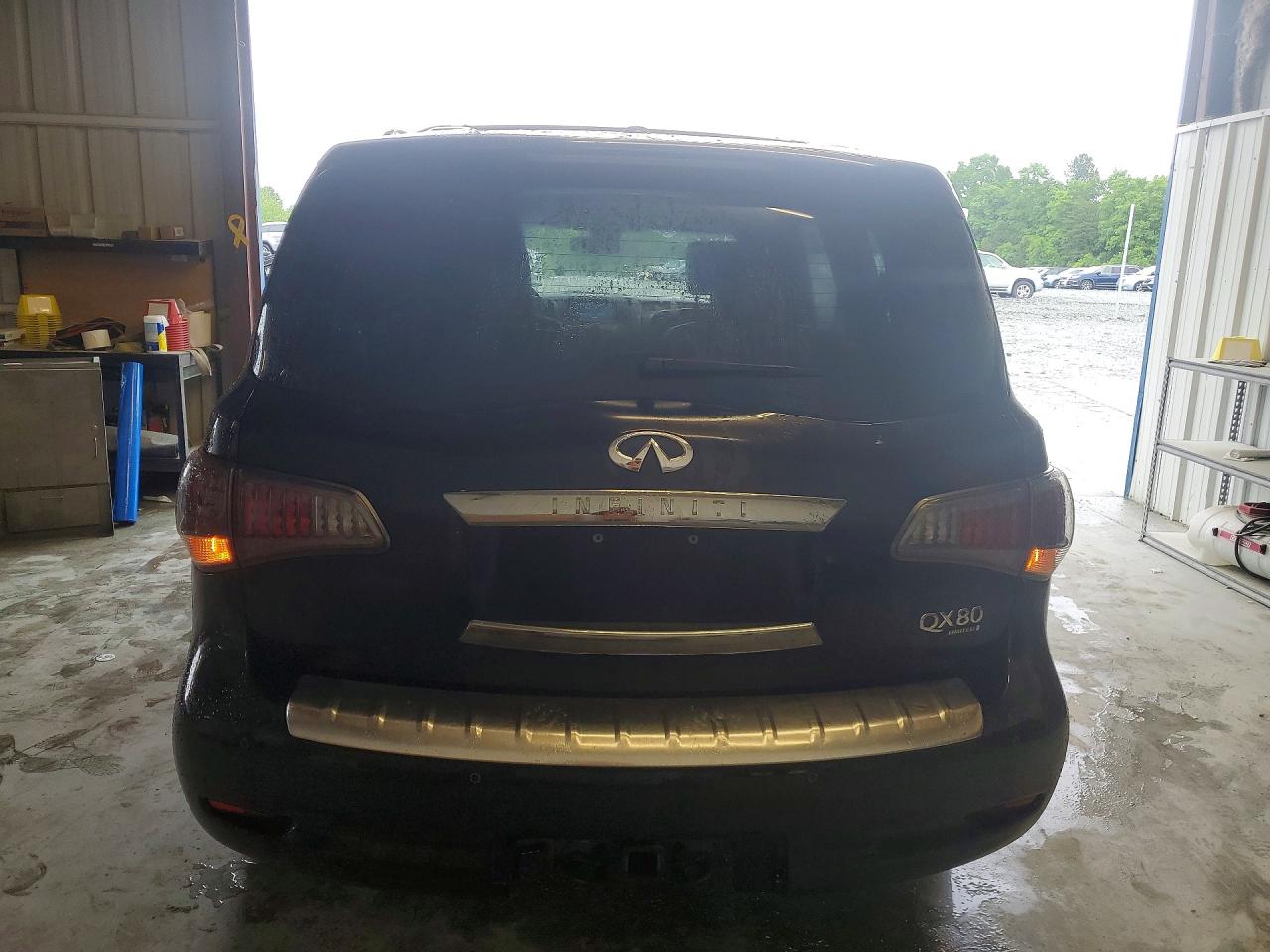 2016 INFINITI QX80