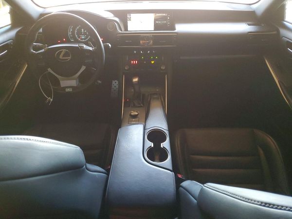 2018 LEXUS IS 300