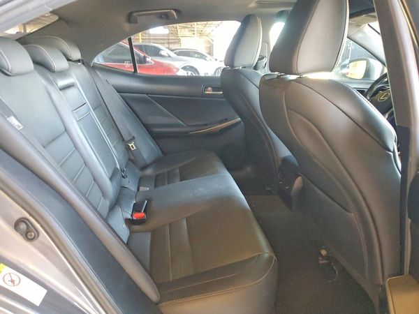 2018 LEXUS IS 300