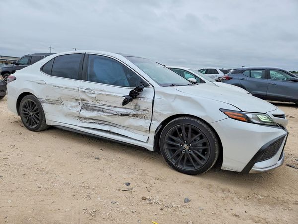 2021 TOYOTA CAMRY