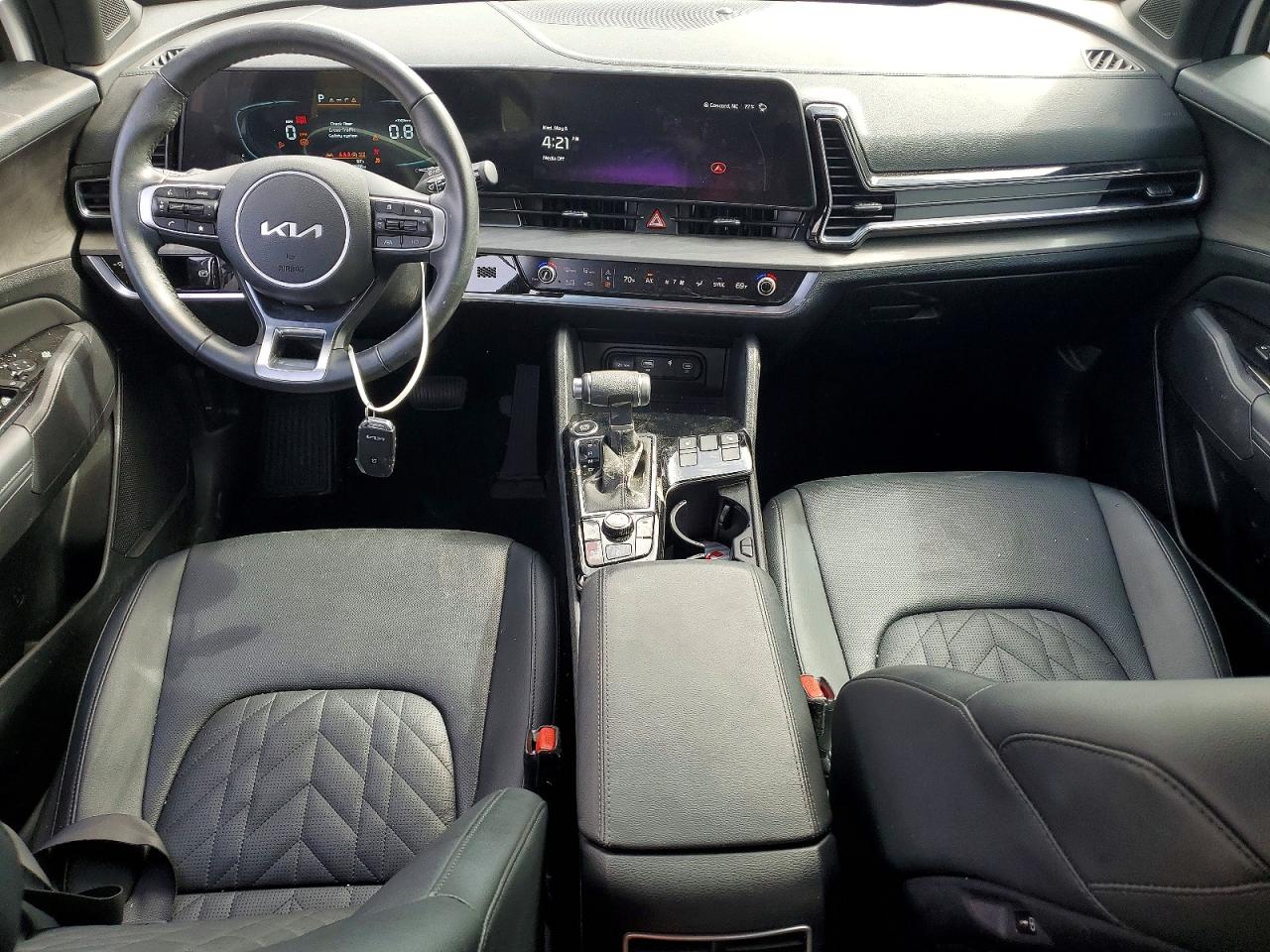 2025 KIA SPORTAGE X-LINE