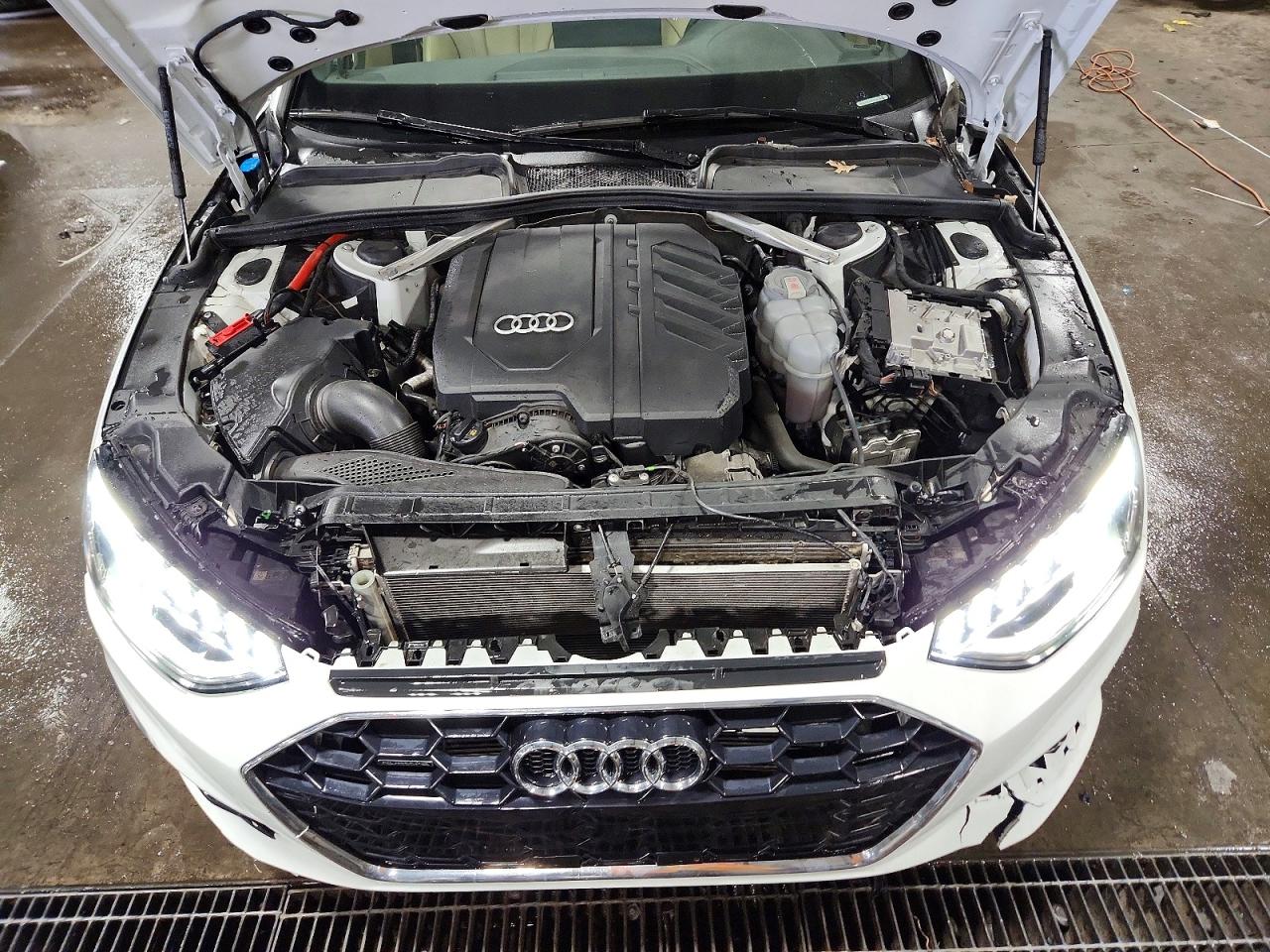 2022 AUDI A4
