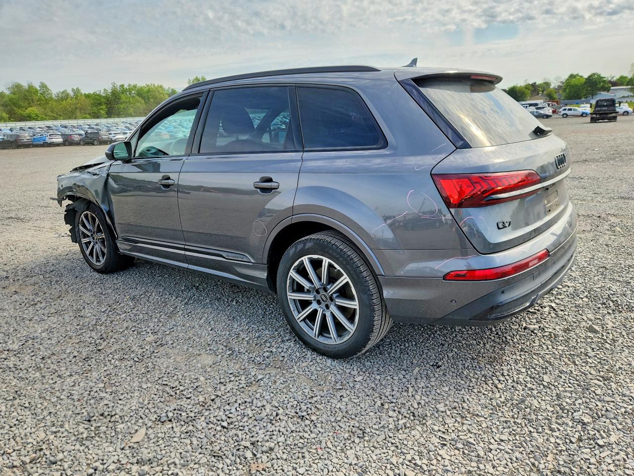 2023 AUDI Q7 quattro Premium Plus