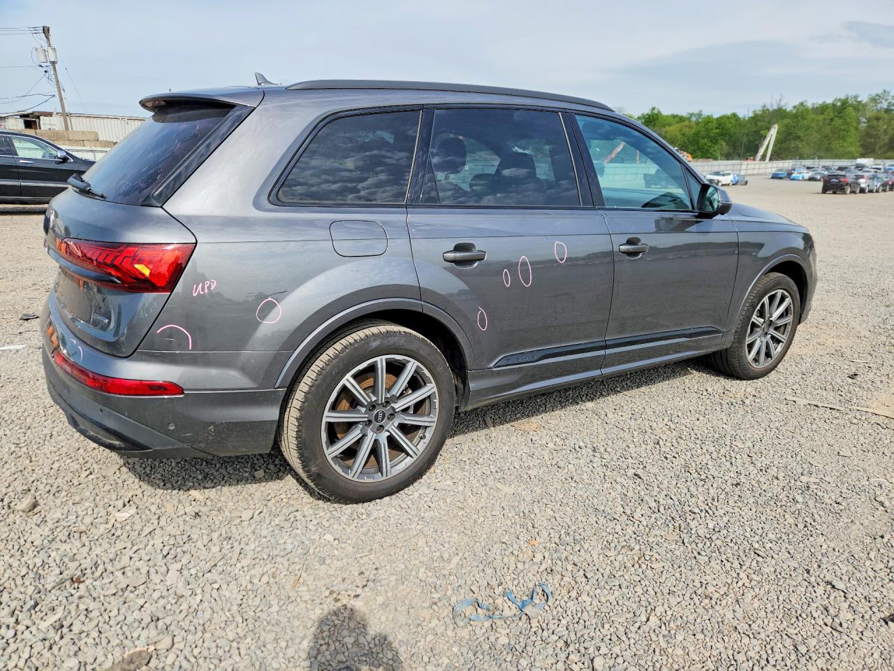 2023 AUDI Q7 quattro Premium Plus