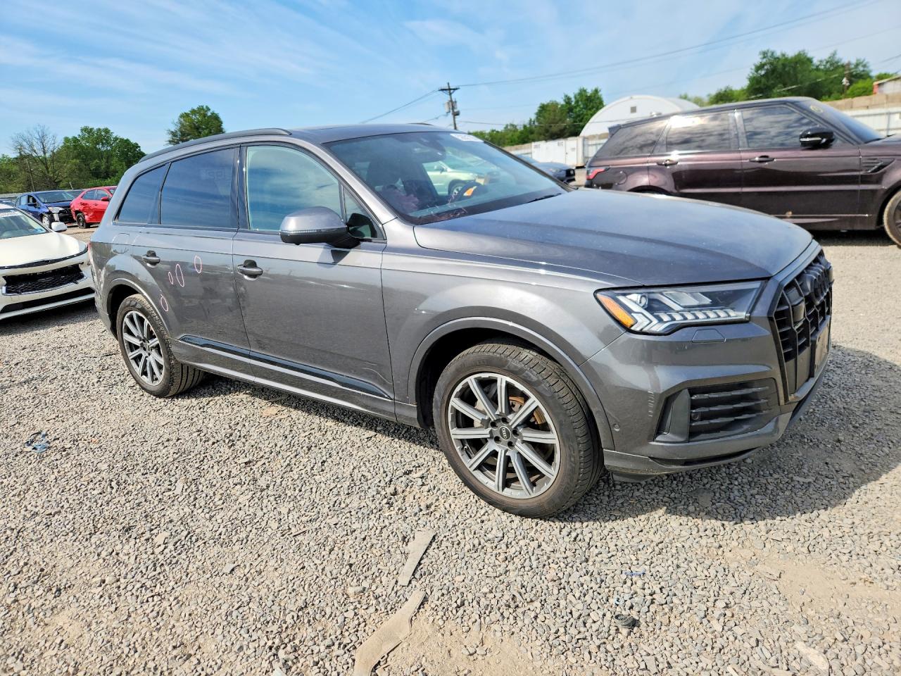 2023 AUDI Q7 quattro Premium Plus