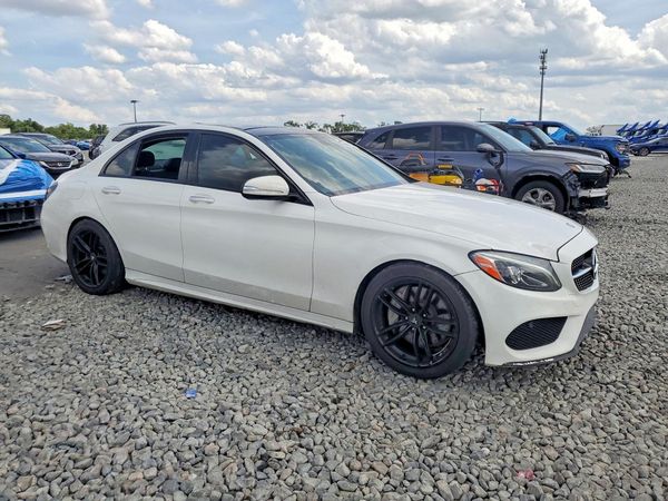 2015 MERCEDES-BENZ C Base