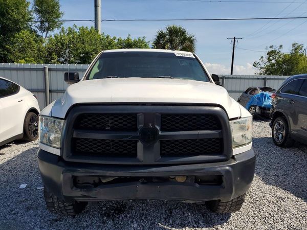 2018 RAM 2500 ST CREW CAB 4X4