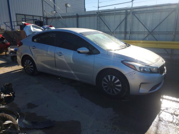 2017 KIA FORTE