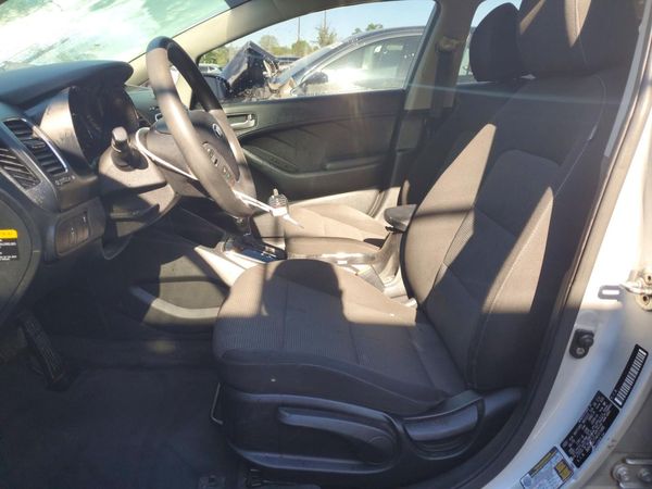 2017 KIA FORTE