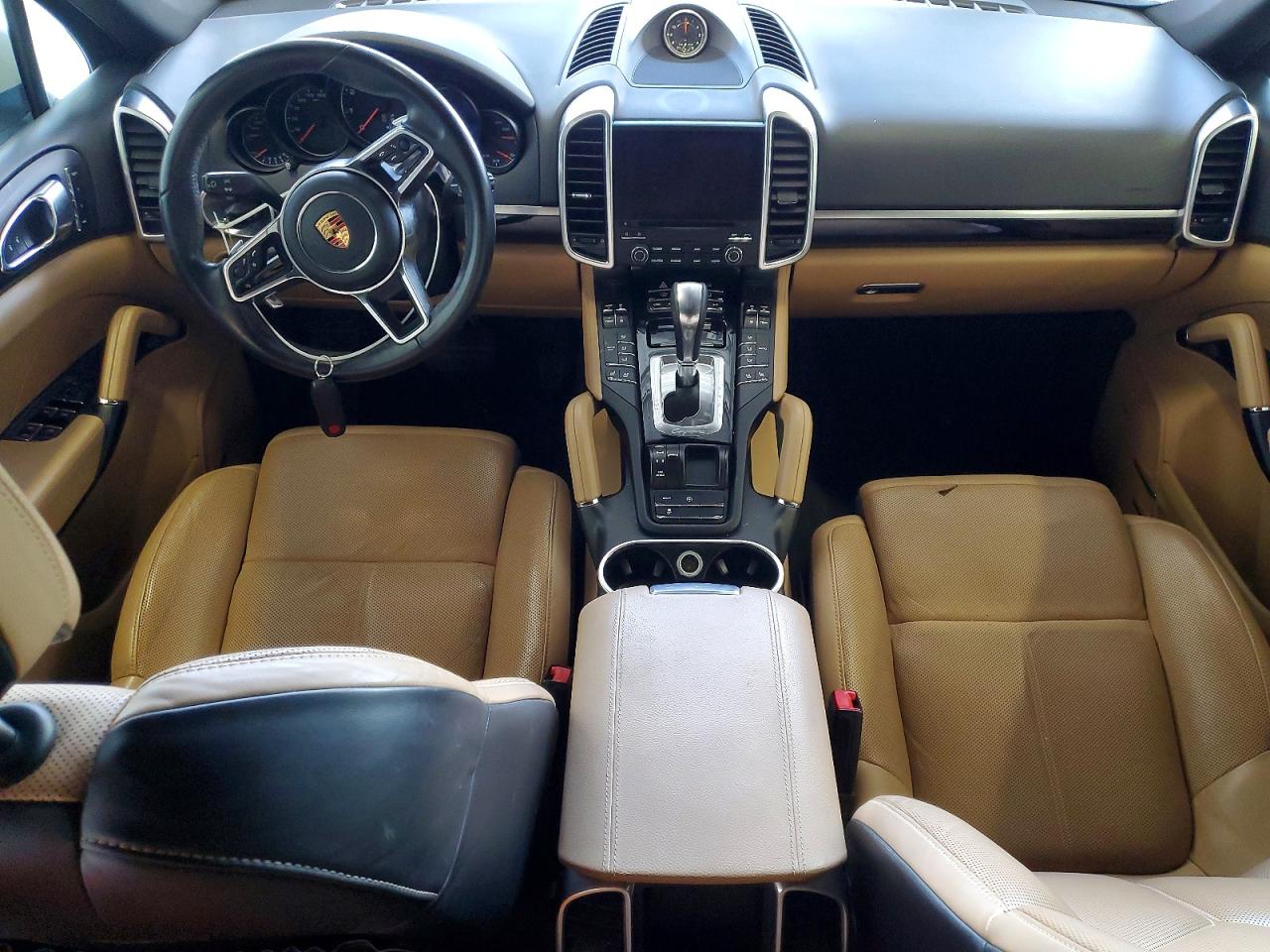 2018 PORSCHE CAYENNE Base / Platinum Edition