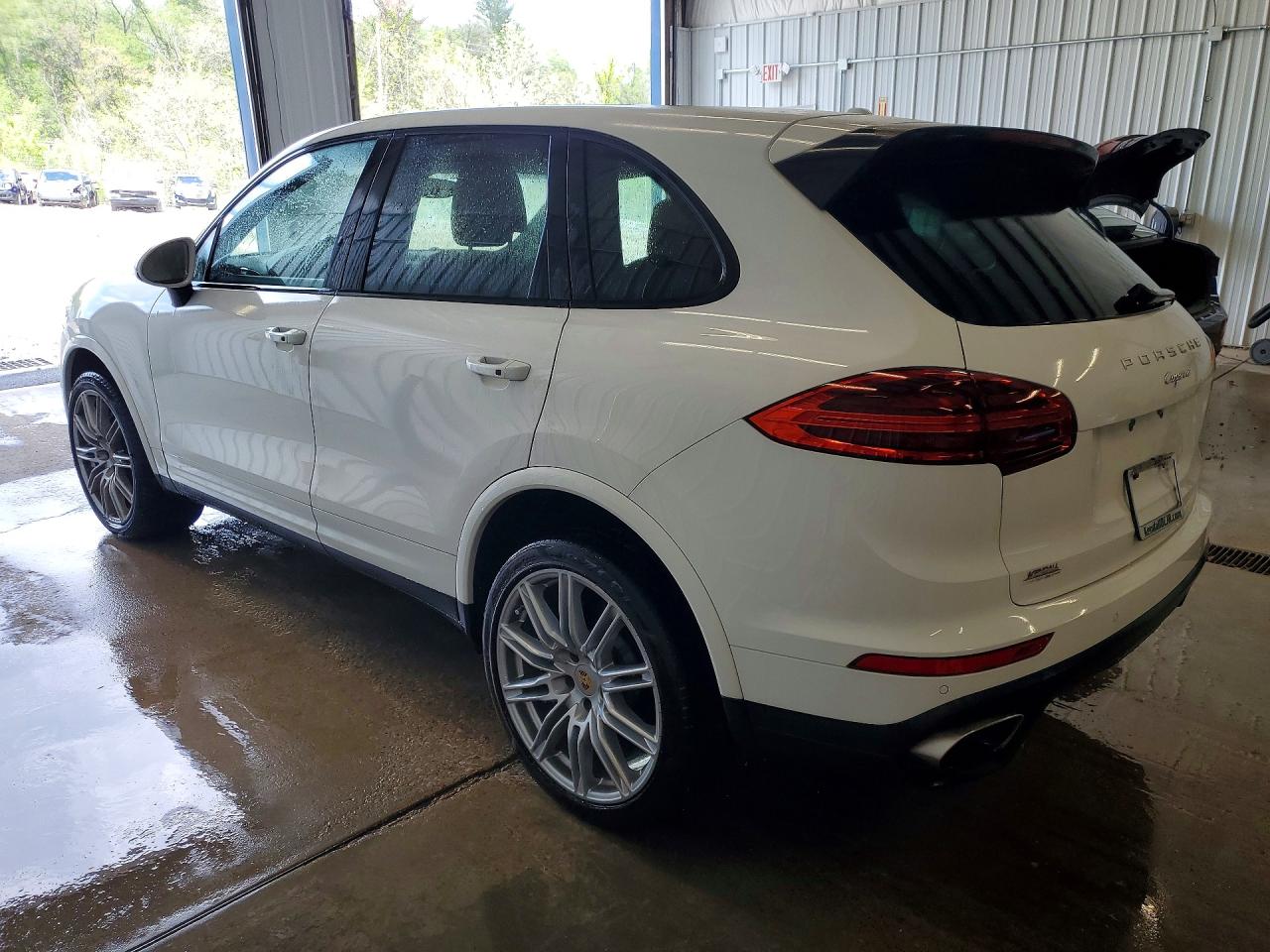 2018 PORSCHE CAYENNE Base / Platinum Edition