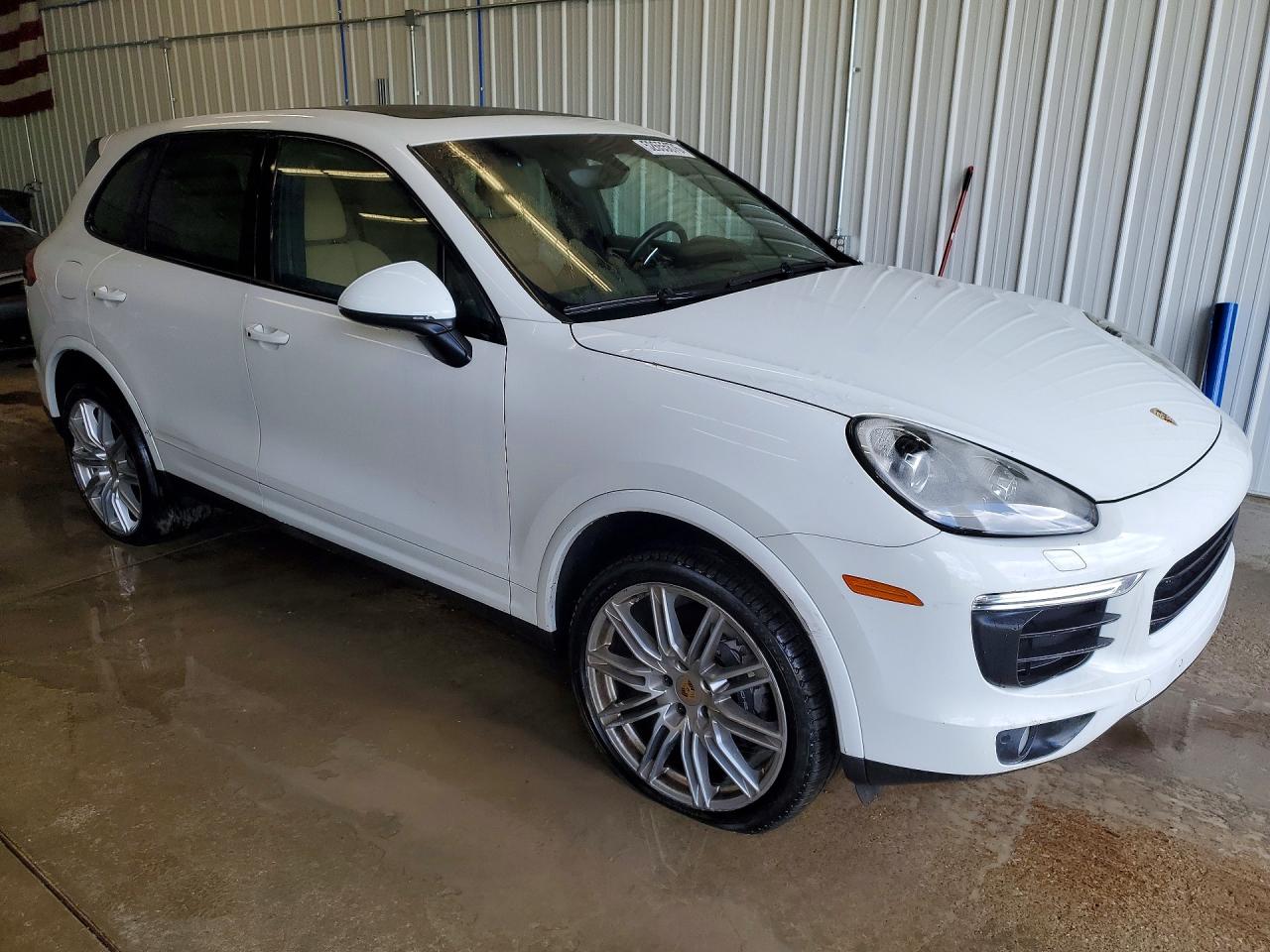 2018 PORSCHE CAYENNE Base / Platinum Edition