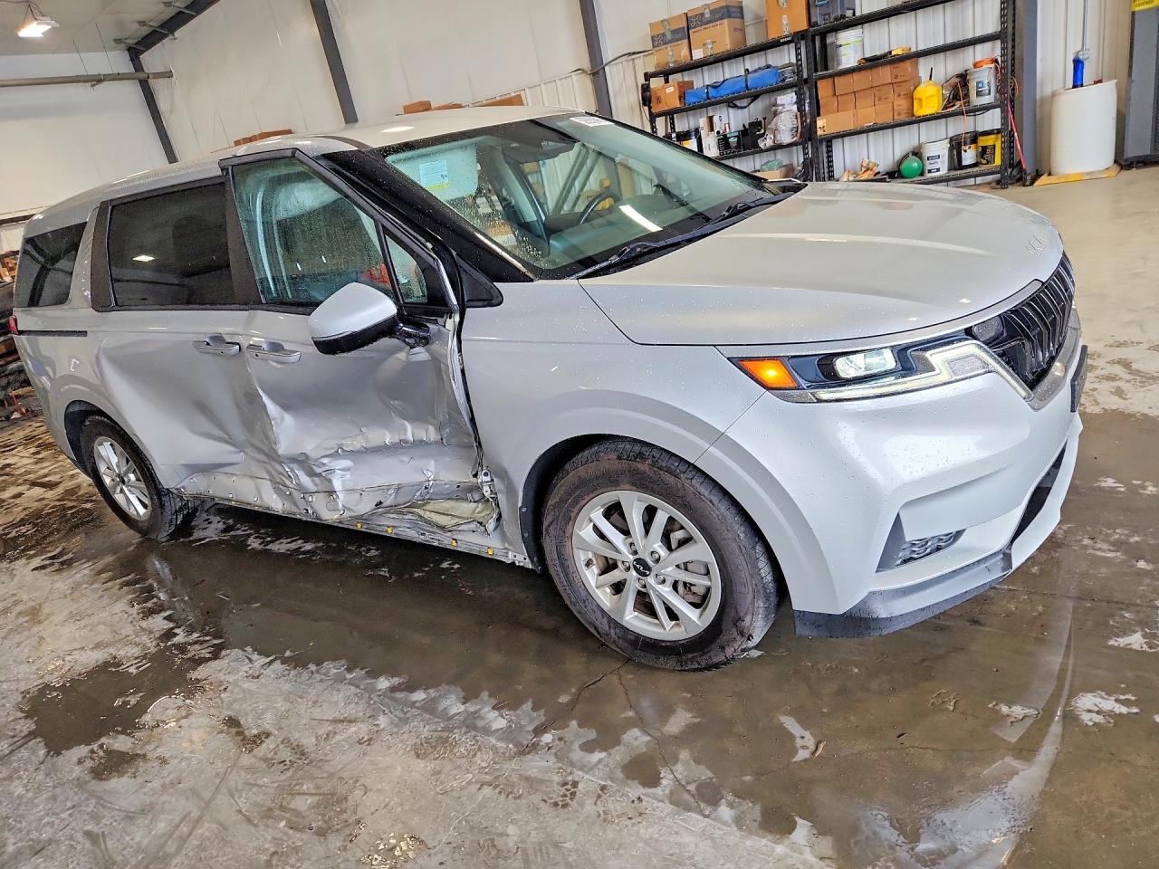 2022 KIA CARNIVAL LX, LX Seat Package