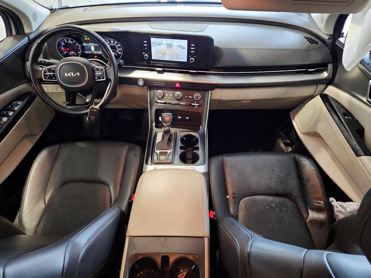 2022 KIA CARNIVAL LX, LX Seat Package