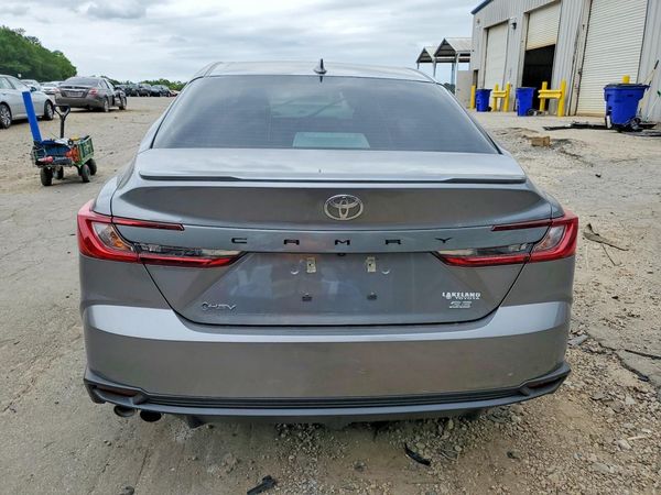 2025 TOYOTA CAMRY