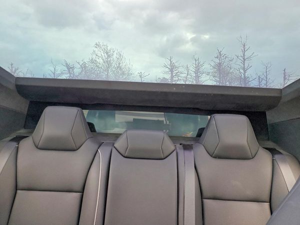 2024 TESLA CYBERTRUCK