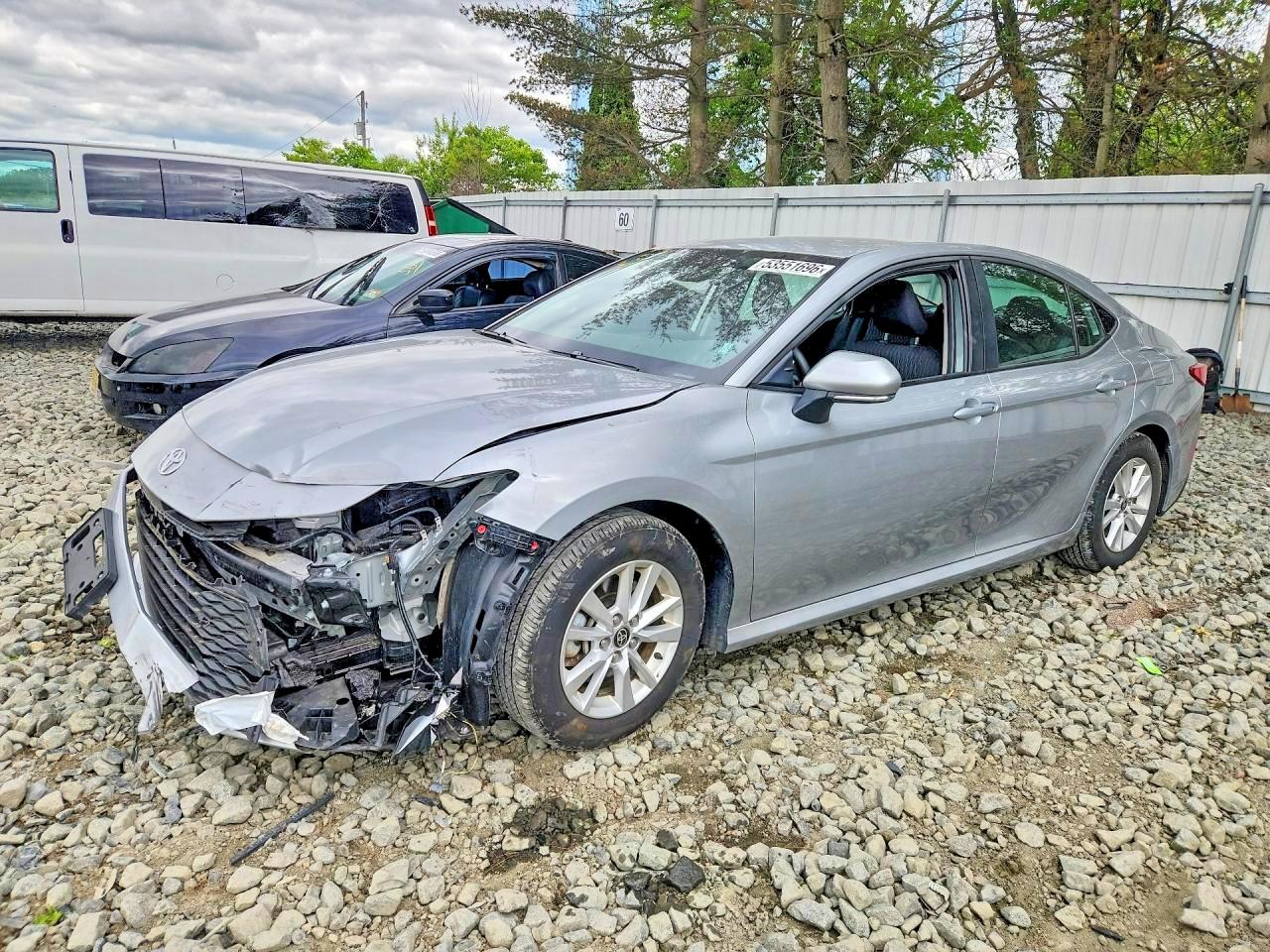2025 TOYOTA CAMRY