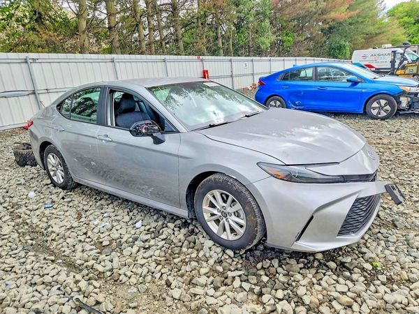 2025 TOYOTA CAMRY