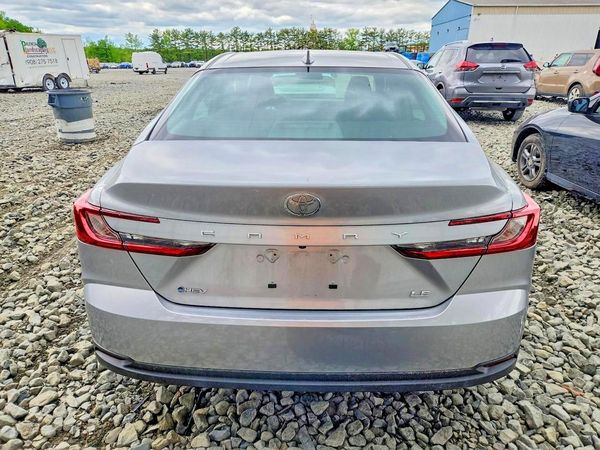 2025 TOYOTA CAMRY