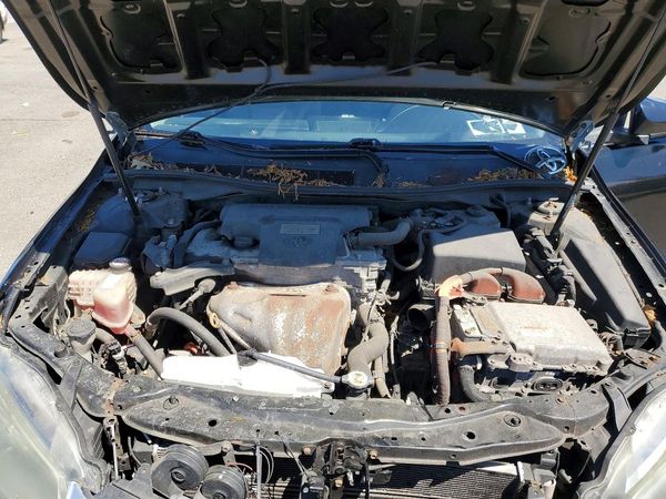 2017 TOYOTA CAMRY SOLA LE/SE/XLE Hybrid — Engine bay
