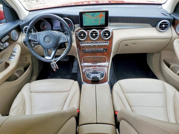 2017 MERCEDES-BENZ GLC GLC300 Base-4M