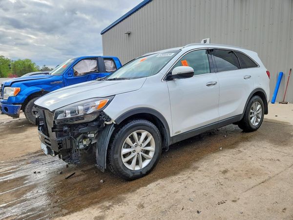 2018 KIA SORENTO L, LX