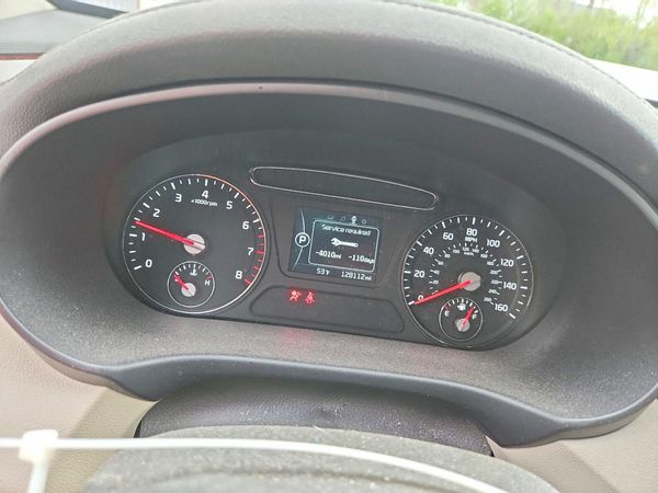 2018 KIA SORENTO L, LX