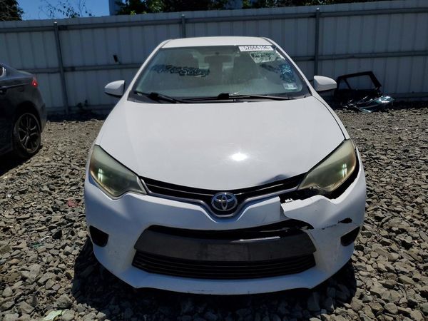 2015 TOYOTA COROLLA