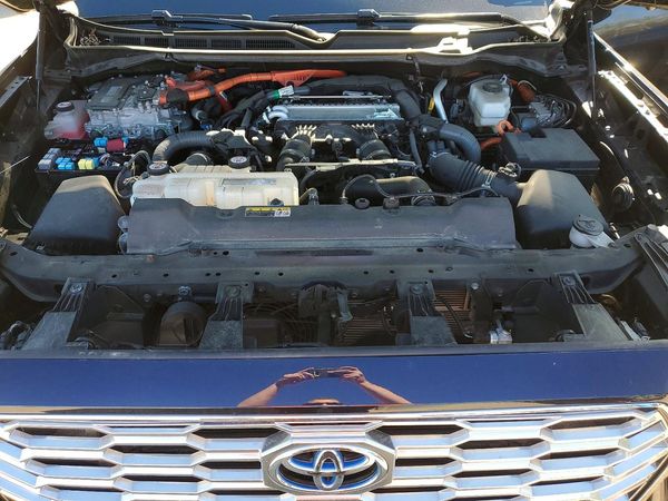 2023 TOYOTA SEQUOIA
