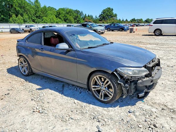 2016 BMW M2 — Passenger 3/4