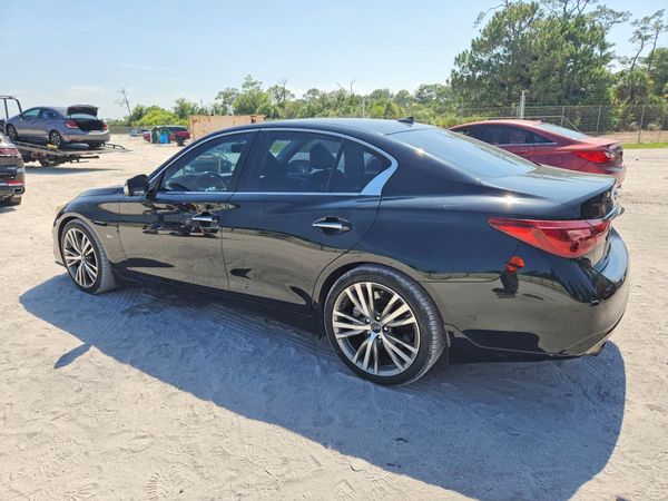 2015 INFINITI Q50