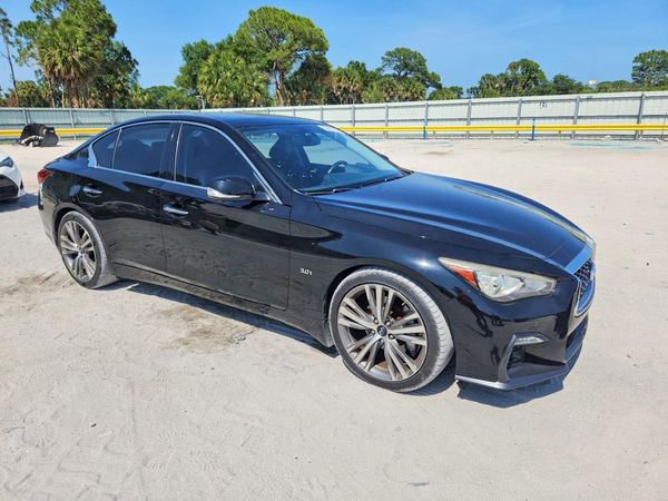 2015 INFINITI Q50